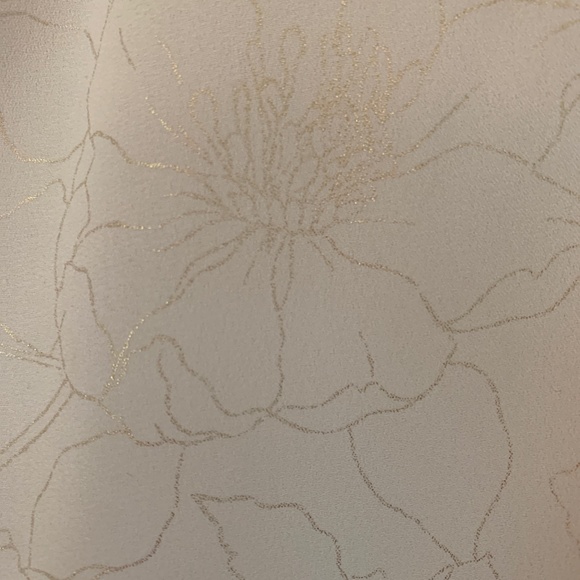 White tunic - Picture 3 of 3